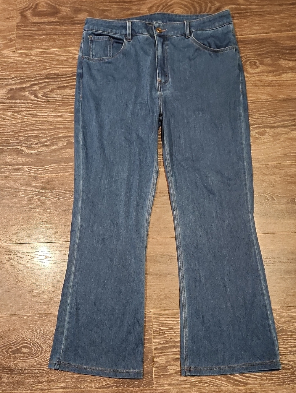 ❤️ HALARA FLEX LIGHTWEIGHT HIGH RISE FLARE JEANS, XLP ( 16P - 18P) - Picture 5 of 11